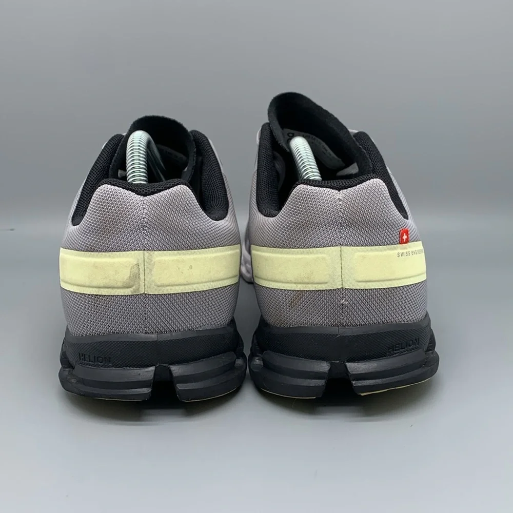 On Cloudflow Running Shoes Men’s‎ Sz 10